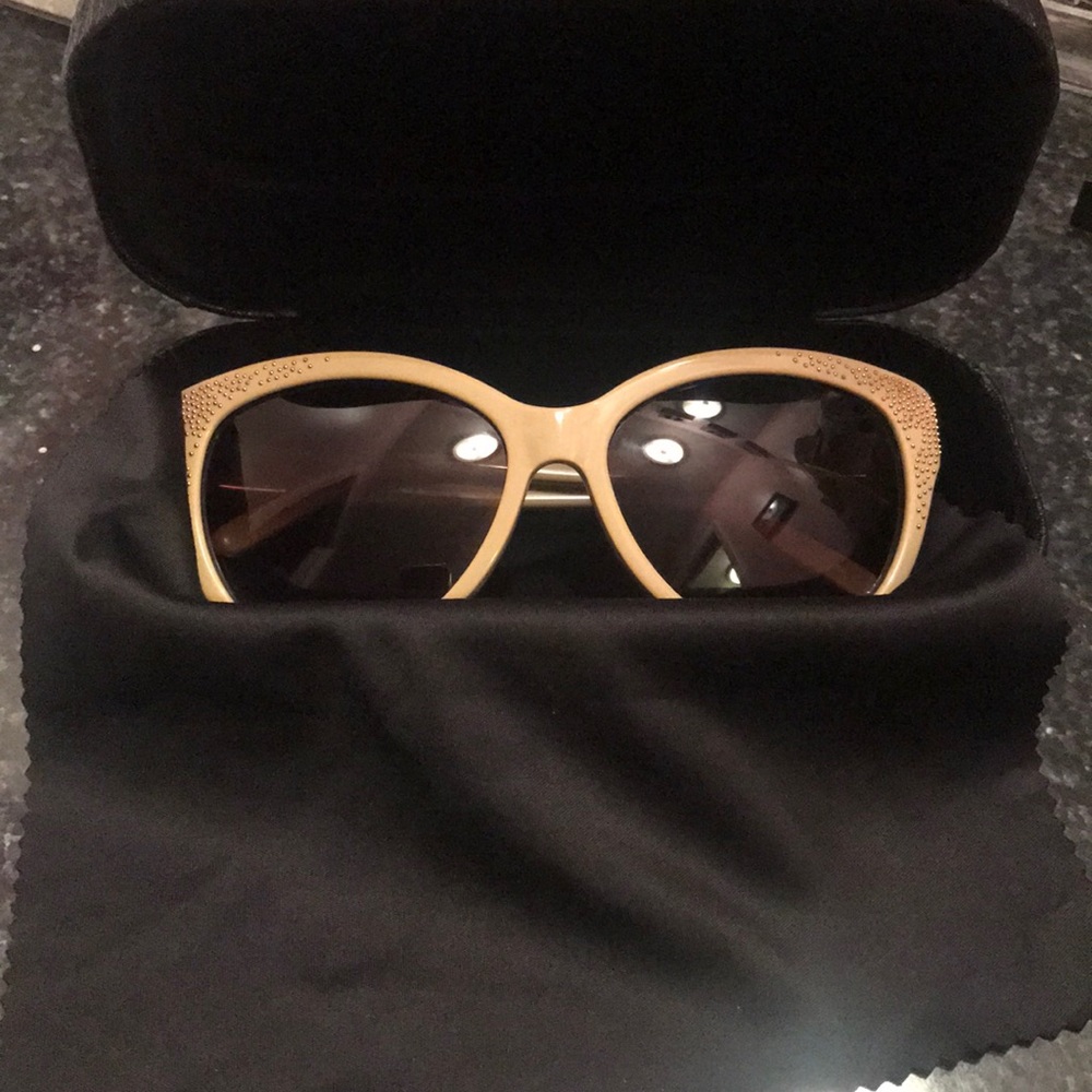 🌞New Chloe Sunnies 🌞